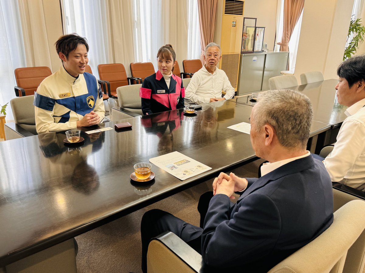 kyoto_acu's tweet image. 土佐清水市を表敬訪問しました。

市教育長や商工観光課長さんと地方創生事業についての意見交換を行ってきました。

県特使として地域性を学び、活性化に結び付ける戦略の一環を考えなければいけません。

#高知県観光特使