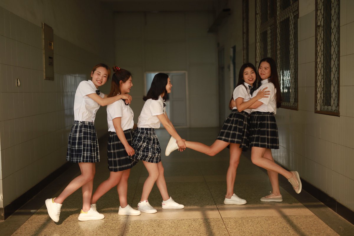 毕业小姐姐写真[510P+7.86G] #眼镜娘 #眼镜妹 #毕业照 #女大学生 #写真 
No.101014 预览全套尺度看置顶或私信 投稿：@007share 
眼镜娘圈子：https://t.co/VSeJDJ4qxz https://t.co/wZekfg77bI
