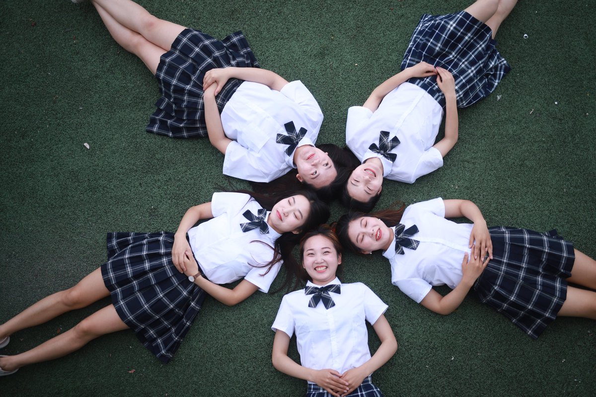 毕业小姐姐写真[510P+7.86G] #眼镜娘 #眼镜妹 #毕业照 #女大学生 #写真 
No.101014 预览全套尺度看置顶或私信 投稿：@007share 
眼镜娘圈子：https://t.co/VSeJDJ4qxz https://t.co/wZekfg77bI