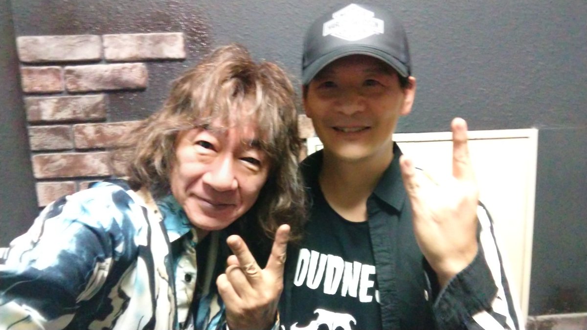 10月12日は元ANTHEMのギター福田洋也さんのイベントにO.A.として3期LOUDNESSのコピバンで国分寺のPainkillerに出させていただきました。洋也さん、ギターの上手さはいわずもがな。トークも面白く気さくで優しい方で楽しい時間を過ごさせていただきました。
#福田洋也
#Painkiller
#LOUDNESS