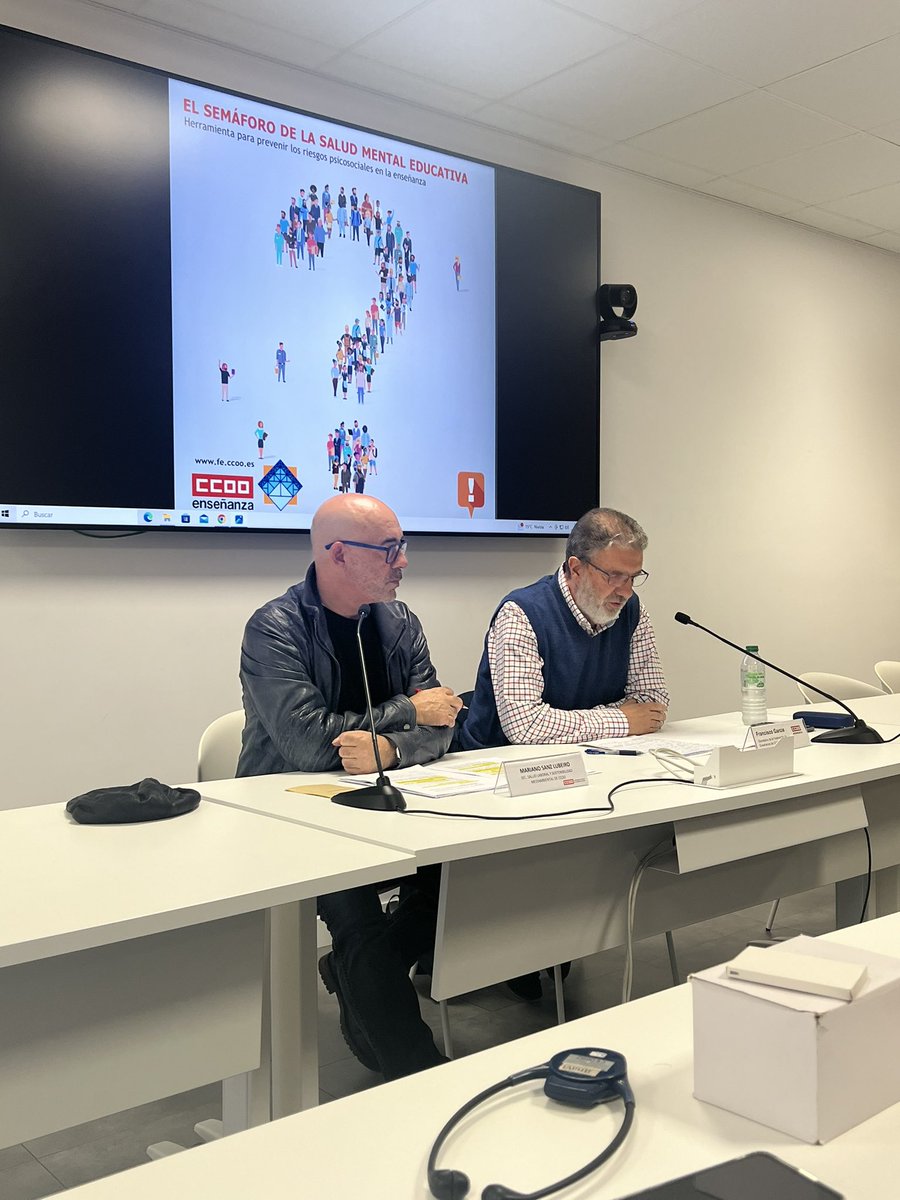 nanypizarro's tweet photo. 👩🏻‍🏫 Arrancan las Jornadas “Salud Mental en la educación” en la sede de la @feccoo con dos intervenciones de lujo:
 
⛑️ @msanzlubeiro, secretario confederal de salud laboral y sostenibilidad medioambiental

🧑🏻‍🏫 @pacogarcisuarez, secretario general FECCOO https://t.co/ewlrMuh92I