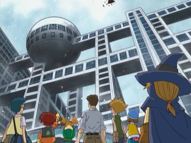 TaiHusky's tweet photo. Managed to take a few pics of Digimon locations and the Gundam today. https://t.co/wQyMYDUUHa