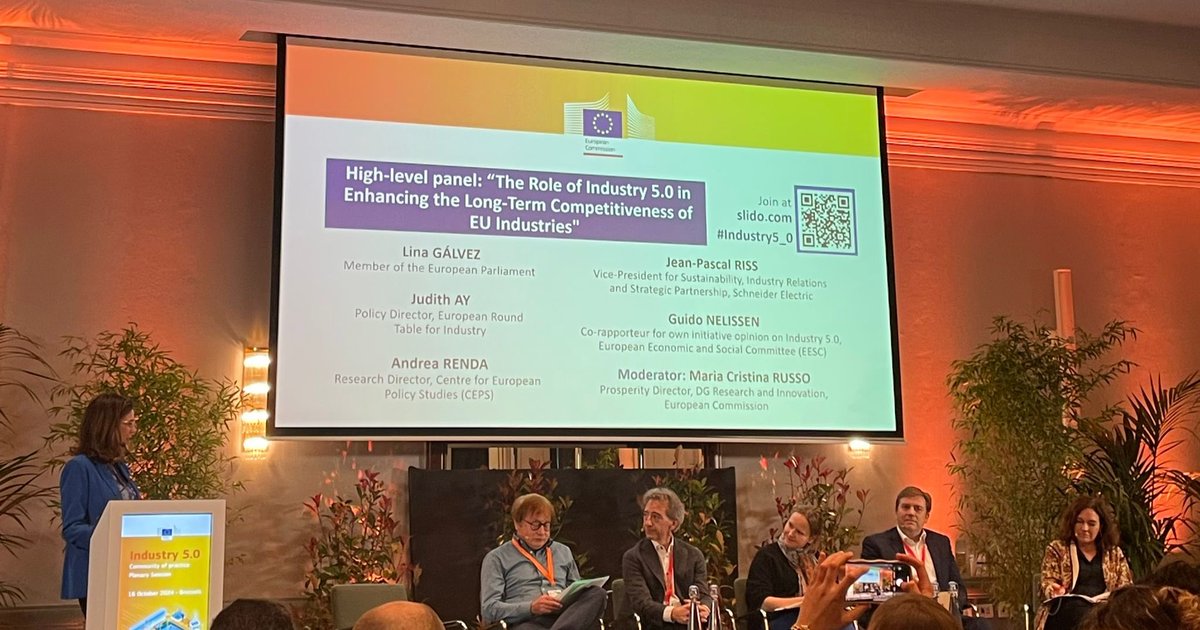 industriAll_EU's tweet photo. ➡️ In the High level panel, Guido Neliesen, co author of the CCMI 5.0 own Initiative opinion outlines the challenges and the approach of Industry5️⃣.0️⃣:

Industry 5.0 brings industrial challenges to the shop floor by focusing on a human centric approach.

A challenge we face is the fact that societal values are not seen the same as economic values: we need another business model beyond capital and gdp