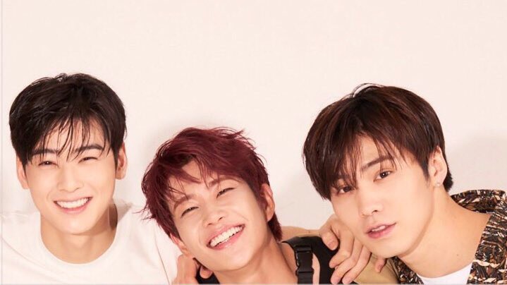 lulilulalula's tweet photo. I vote #astro at #2024MAMAVOTE 💜 https://t.co/sdAXKmITIt