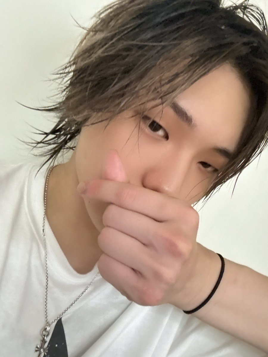 TNX_twt's tweet photo. 🫠💦💦

#THENEWSIX #TNX #더뉴식스
#천준혁 #JUNHYEOK https://t.co/PIahK0WQbh