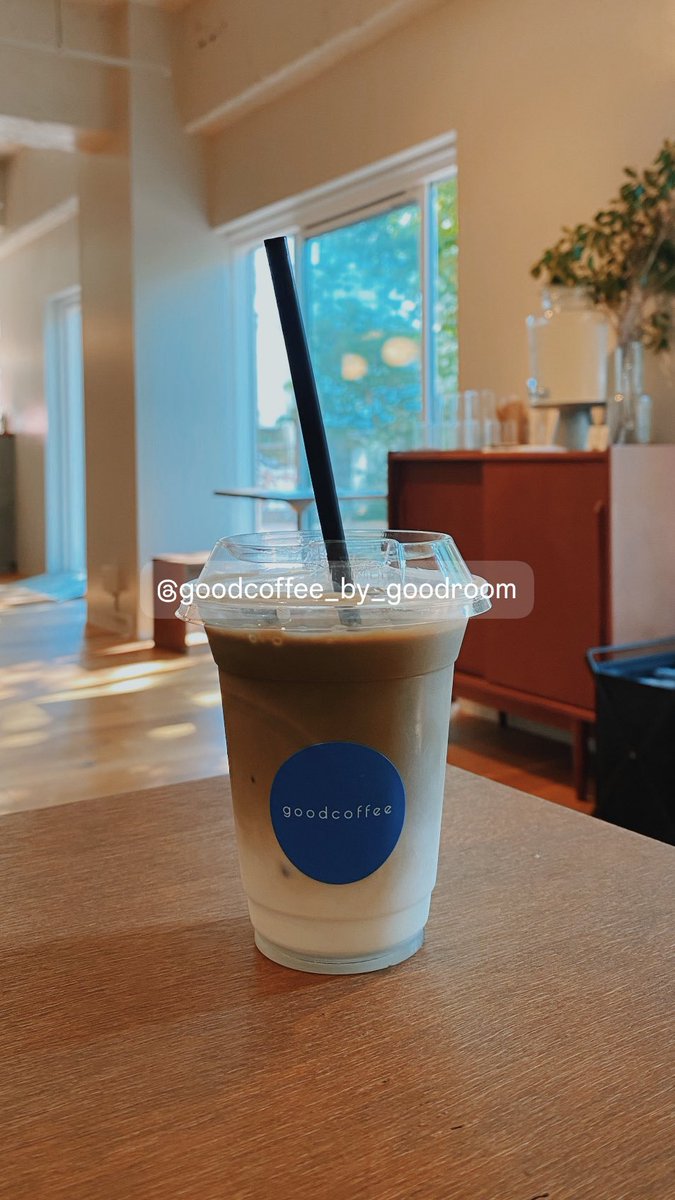 _skyyyy_'s tweet photo. お洒落なリノベーション物件で有名なgoodroomのカフェ☕
ほうじ茶ラテが激うまだった...!!!!

フードメニューも美味しそうだから
次回リベンジ！

 #goodcoffee #学芸大学 #学芸大学カフェ #東横線カフェ https://t.co/gkLO3E1Ulc