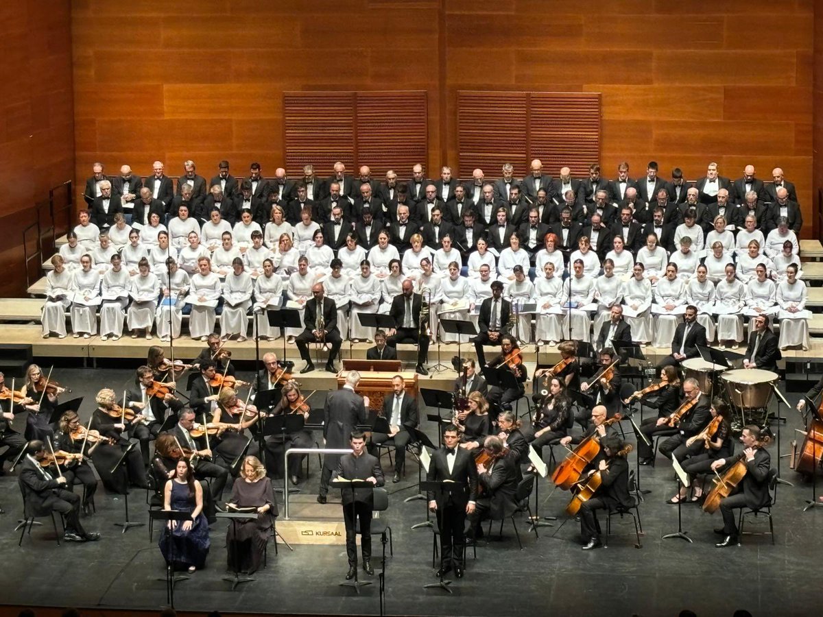 𝐑𝐞𝐪𝐮𝐢𝐞𝐦 |𝐖. 𝐀. 𝐌𝐨𝐳𝐚𝐫𝐭 

𝟐𝟎𝟐𝟒/𝟏𝟎/𝟏𝟓 | 𝐊𝐮𝐫𝐬𝐚𝐚𝐥 𝐀𝐮𝐝𝐢𝐭𝐨𝐫𝐢𝐨

𝐄𝐥𝐞𝐨𝐧𝐨𝐫𝐚 𝐃𝐞𝐯𝐞𝐳𝐞 
𝐀𝐢𝐧𝐡𝐨𝐚 𝐙𝐮𝐛𝐢𝐥𝐥𝐚𝐠𝐚 
𝐀𝐢𝐭𝐨𝐫 𝐆𝐚𝐫𝐢𝐭𝐚𝐧𝐨 
𝐉𝐮𝐚𝐧 𝐋𝐚𝐛𝐨𝐫𝐞𝐫𝐢𝐚 

𝐒𝐚𝐢𝐧𝐳 𝐀𝐥𝐟𝐚𝐫𝐨

🎶