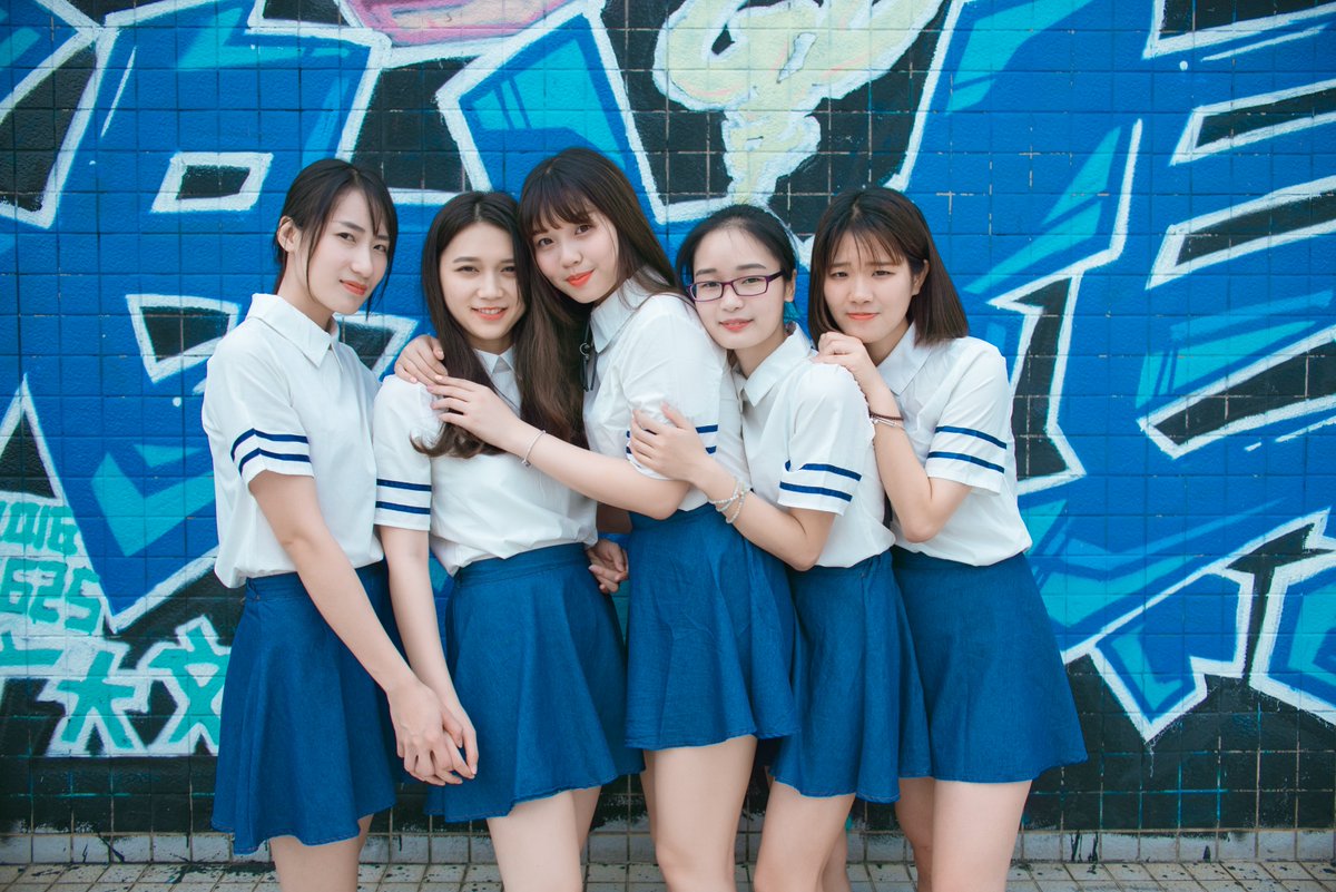 毕业小姐姐写真[348P+4.05G] #眼镜娘 #眼镜妹 #毕业照 #女大学生 #写真 
No.101317 预览全套尺度看置顶或私信 投稿：@007share 
眼镜娘圈子：https://t.co/VSeJDJ4Yn7 https://t.co/E4zBwPt8yX