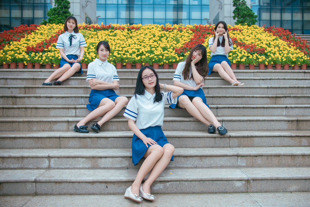 毕业小姐姐写真[348P+4.05G] #眼镜娘 #眼镜妹 #毕业照 #女大学生 #写真 
No.101317 预览全套尺度看置顶或私信 投稿：@007share 
眼镜娘圈子：https://t.co/VSeJDJ4Yn7 https://t.co/E4zBwPt8yX