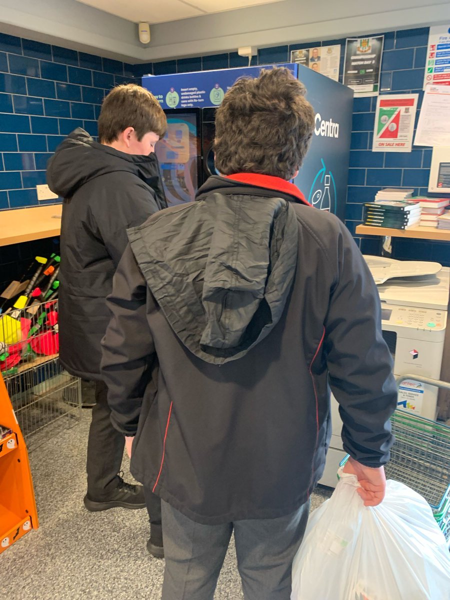 jtbcstweets's tweet photo. Some of our shared area students at the deposit return machine the other day. Doing their bit to make our school litter free 👌🏻

#jtbcs #depositreturnscheme #recycling #cleanschool https://t.co/Qm8LRVwJhK