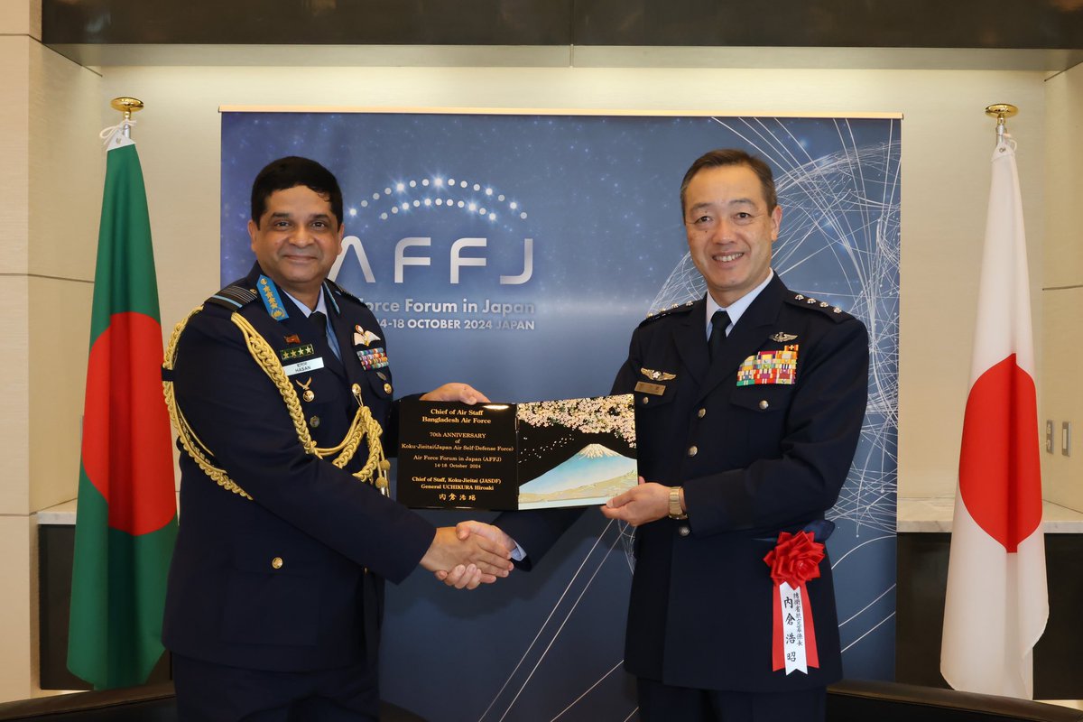 #AFFJ Day 3, #GenUchikura and air chiefs visited “Japan International ...