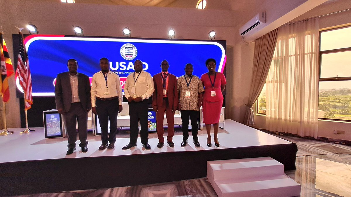 SWRDF_'s tweet photo. Exciting times! @regional_west is currently @WorkwithUSAID Localization roadshow in Mbarara. We're thrilled to be part of this initiative promoting locally-led development in the region!
@USAID
@EvelyneNinsiim1
@biziabby
@Rwebiita

 #Localization #Development #WorkwithUSAID https://t.co/bhbFuLaeq9