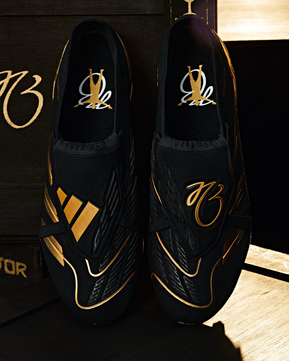 adidas lançou as primeiras chuteiras com assinatura de Jude Bellingham, as Predator 'BelliGold' 💫