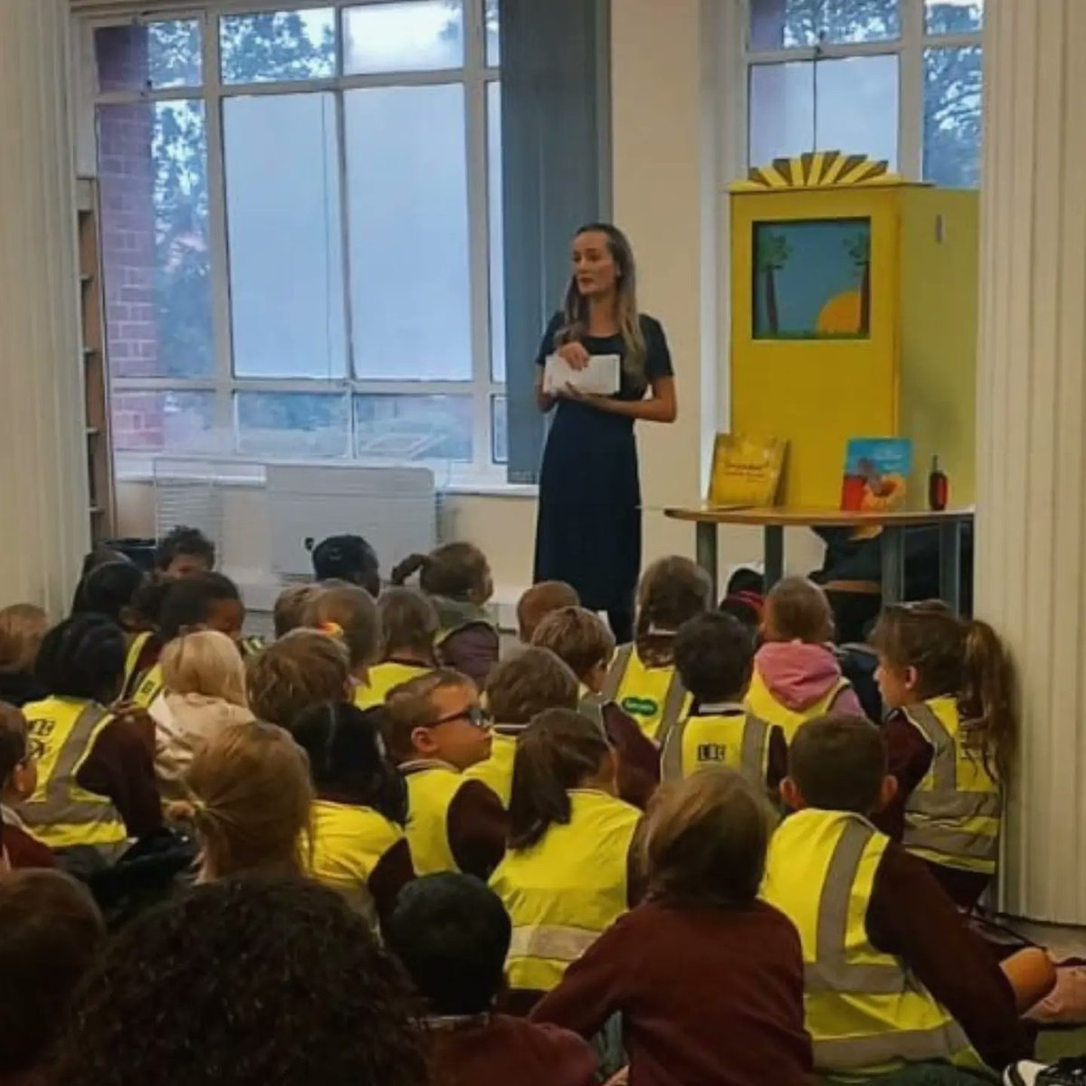 GreenwichLibs's tweet image. Earlier this week, #ColdharbourLibrary welcomed Author Haffeera Cader Saul for an author visit and interactive story telling session with one of our local schools! 📚 #LoveYourLibrary
