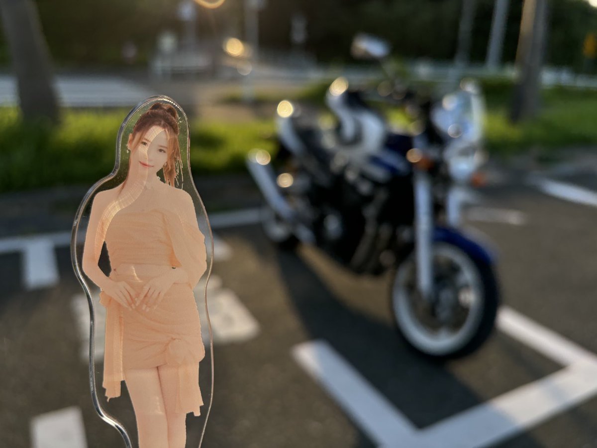 Tuisku79479833's tweet photo. 今年の夏のおもひで。
まやちゃんと朝活ツーリング🏍️💨
いつかタンデムでツーリング…出来ないよね😓
アホなこと考えとらんと、投票投票！

#NiziU
#RISE_UP
#BELEAVE
#MAMA_AWARD https://t.co/yIaFlZ8TRr