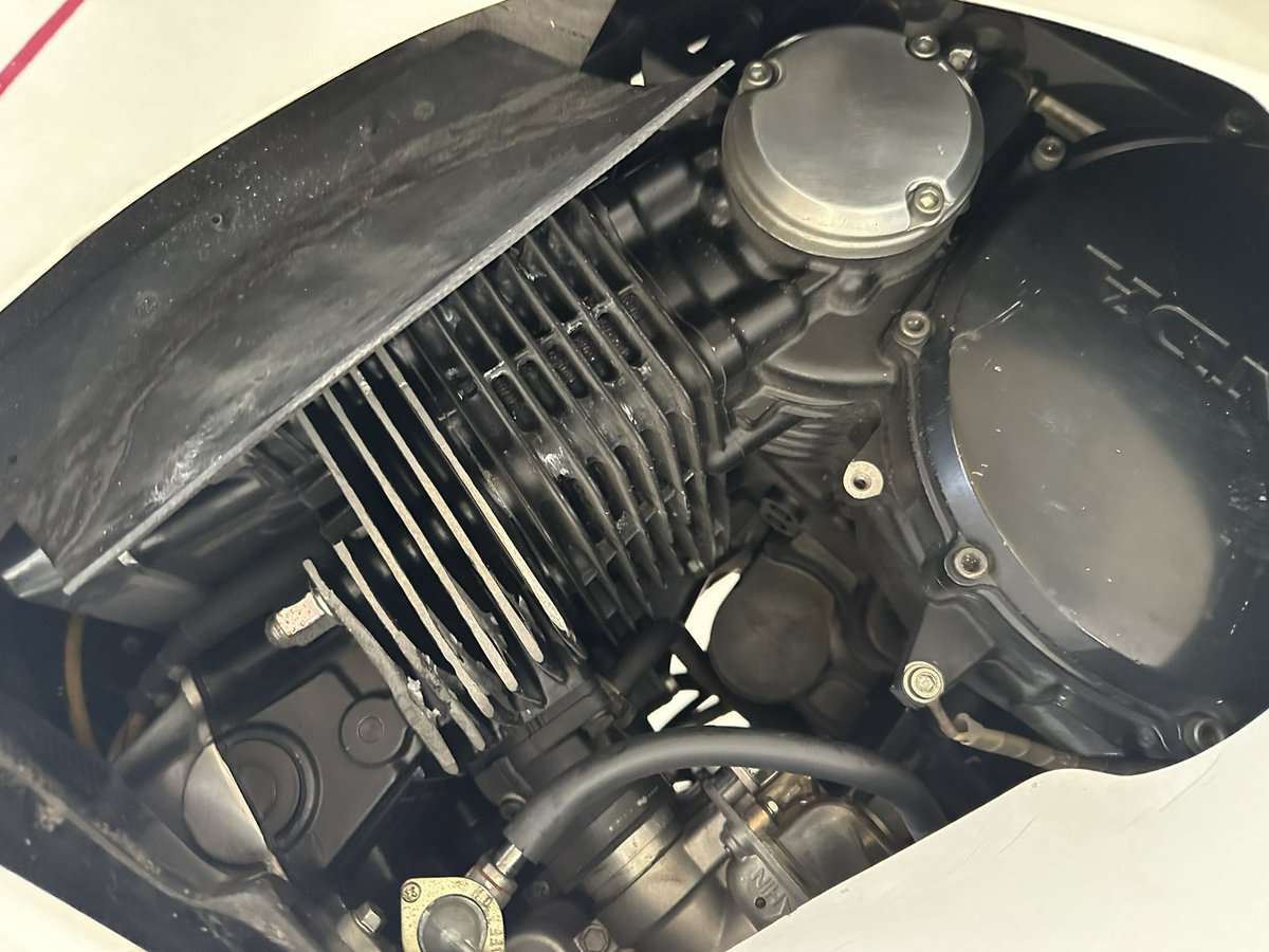 オートバイ8耐選手