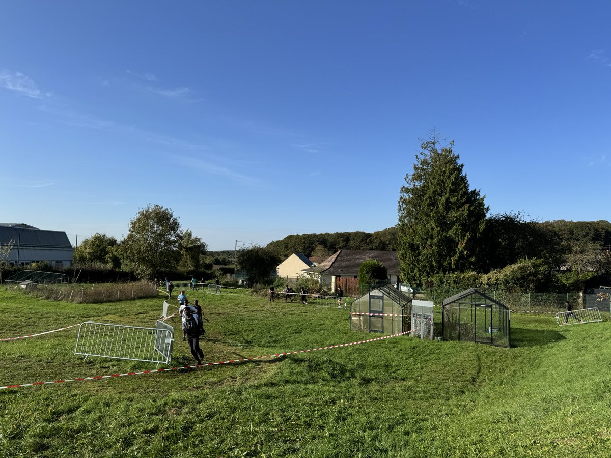 ClgThelle's tweet photo. 🏃🎖️🏃Cross du college édition 2024/2025🏃‍♀️🎖️🏃
#cross #collegeduthelle #meru #oise #education #sport #acamiens https://t.co/ngntIDuwxu