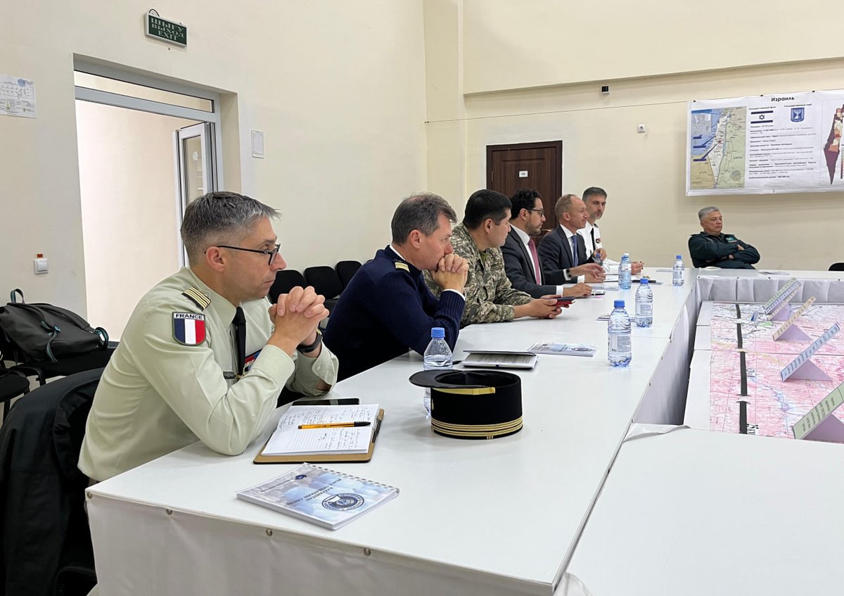 kazcentofficial's tweet photo. The Peace Operations Center of the Ministry of Defense of the Republic of Kazakhstan (KAZCENT) was visited by a delegation of the French Armed Forces on a study visit, which was an important step in strengthening bilateral relations in the field of #peacekeeping. https://t.co/2jyydJHuXd