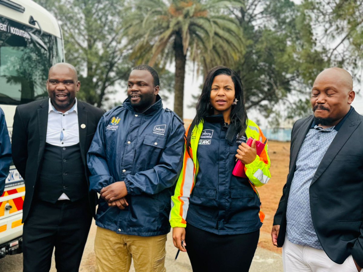 SthembeloMajola's tweet image. EISD Committee led by Chairperson,  Cllr Vhengani Munyai is currently conducting critical oversight visit at Hursthill Resvevoir 1&amp;amp;2, Brixton Resvevoir and Brixton Tower.