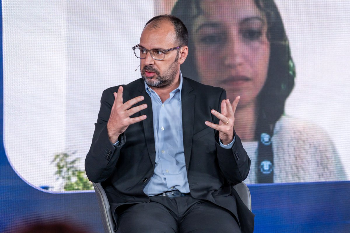 Innovae (@innovaear) on Twitter photo Nuestro Managing Director en Cataluña, <a href="/xavi_riba/">Xavier Riba</a>, compartió mesa redonda con Núria Escursell (<a href="/la_UPC/">Universitat Politècnica de Catalunya (UPC)</a>), Rosa Mª Montero (<a href="/Airbus/">Airbus</a>) y Elisa Yuste (<a href="/delsat_drones/">Delsatinternational</a>) en el <a href="/BnewWeek/">BNEW - Barcelona New Economy Week</a>, un evento organizado por el <a href="/ConsorciZF/">Consorci de la Zona Franca de Barcelona</a>.
Aún estás a tiempo de verlo ➡ youtube.com/watch?v=xfHRIk… Nuestro Managing Director en Cataluña, <a href="/xavi_riba/">Xavier Riba</a>, compartió mesa redonda con Núria Escursell (<a href="/la_UPC/">Universitat Politècnica de Catalunya (UPC)</a>), Rosa Mª Montero (<a href="/Airbus/">Airbus</a>) y Elisa Yuste (<a href="/delsat_drones/">Delsatinternational</a>) en el <a href="/BnewWeek/">BNEW - Barcelona New Economy Week</a>, un evento organizado por el <a href="/ConsorciZF/">Consorci de la Zona Franca de Barcelona</a>.
Aún estás a tiempo de verlo ➡ youtube.com/watch?v=xfHRIk…