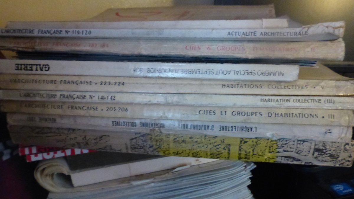 Memoire2cite's tweet image. des tas de #livres sur l&apos; #architecturemoderne #Mémoire2ville la #banlieue #architecte #architecture #mémoire2cité le Logement Collectif