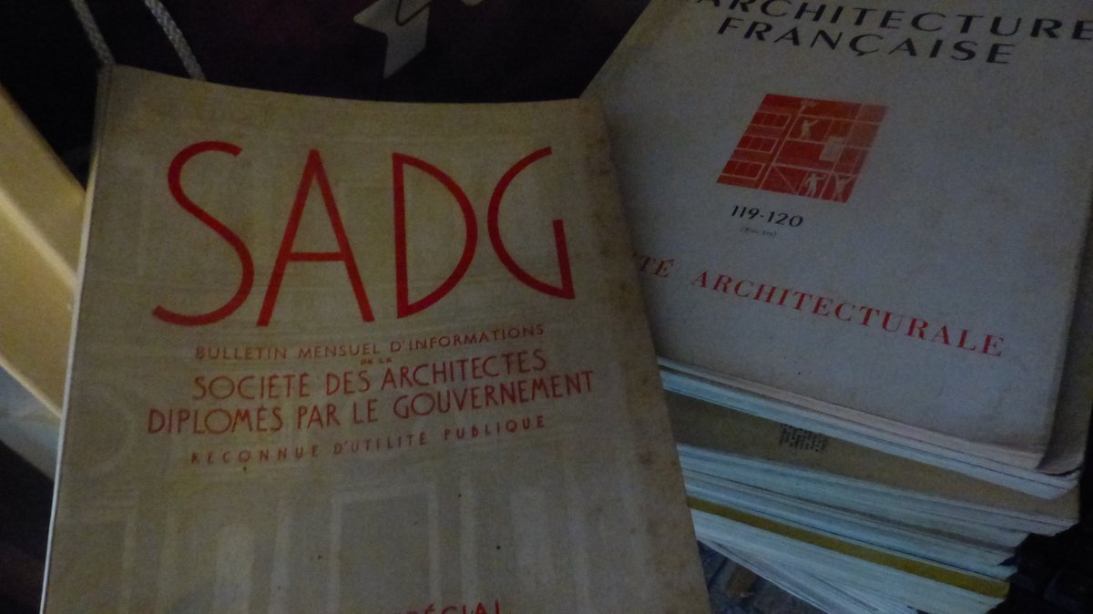 Memoire2cite's tweet image. des tas de #livres sur l&apos; #architecturemoderne #Mémoire2ville la #banlieue #architecte #architecture #mémoire2cité le Logement Collectif