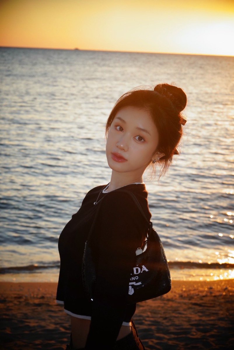 picbaemon's tweet photo. PHARITA WEVERSE UPDATE https://t.co/oW8Sm6EVuG