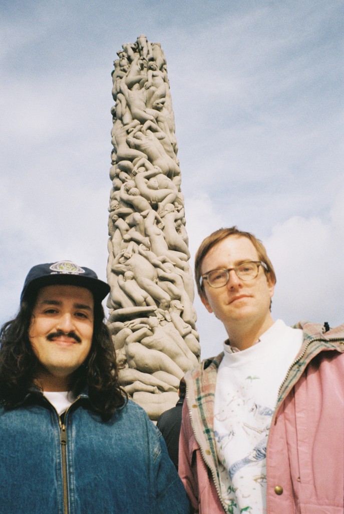 Had to give bob junior and <a href="/dentmay/">Dent May</a> a tour of The Vigeland park while they visited Oslo a couple of weeks back. Don't forget to check out their new single: bobjunior.ffm.to/thelastsadsong