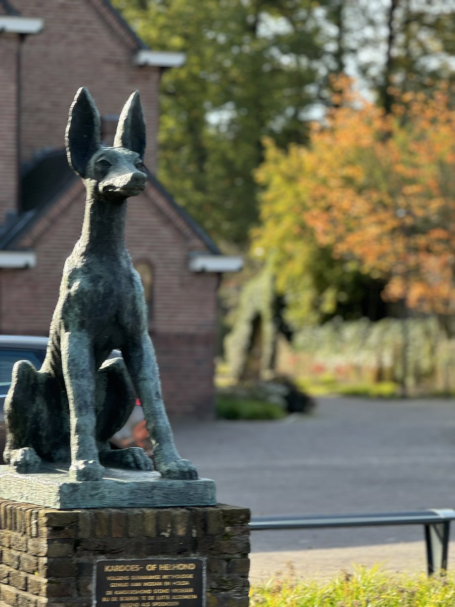 Herfstwandeling a.s. zaterdag. Rond de klok van 10.00 uur neemt gids Tonny Morsink je mee voor een wandeltocht door het buitengebied van De Lutte. Nadien keer je terug in het dorp voor een verdiende kop koffie met wat lekkers. 
Aanmelden? visitdeluttelosser.nl/agenda-item/13…