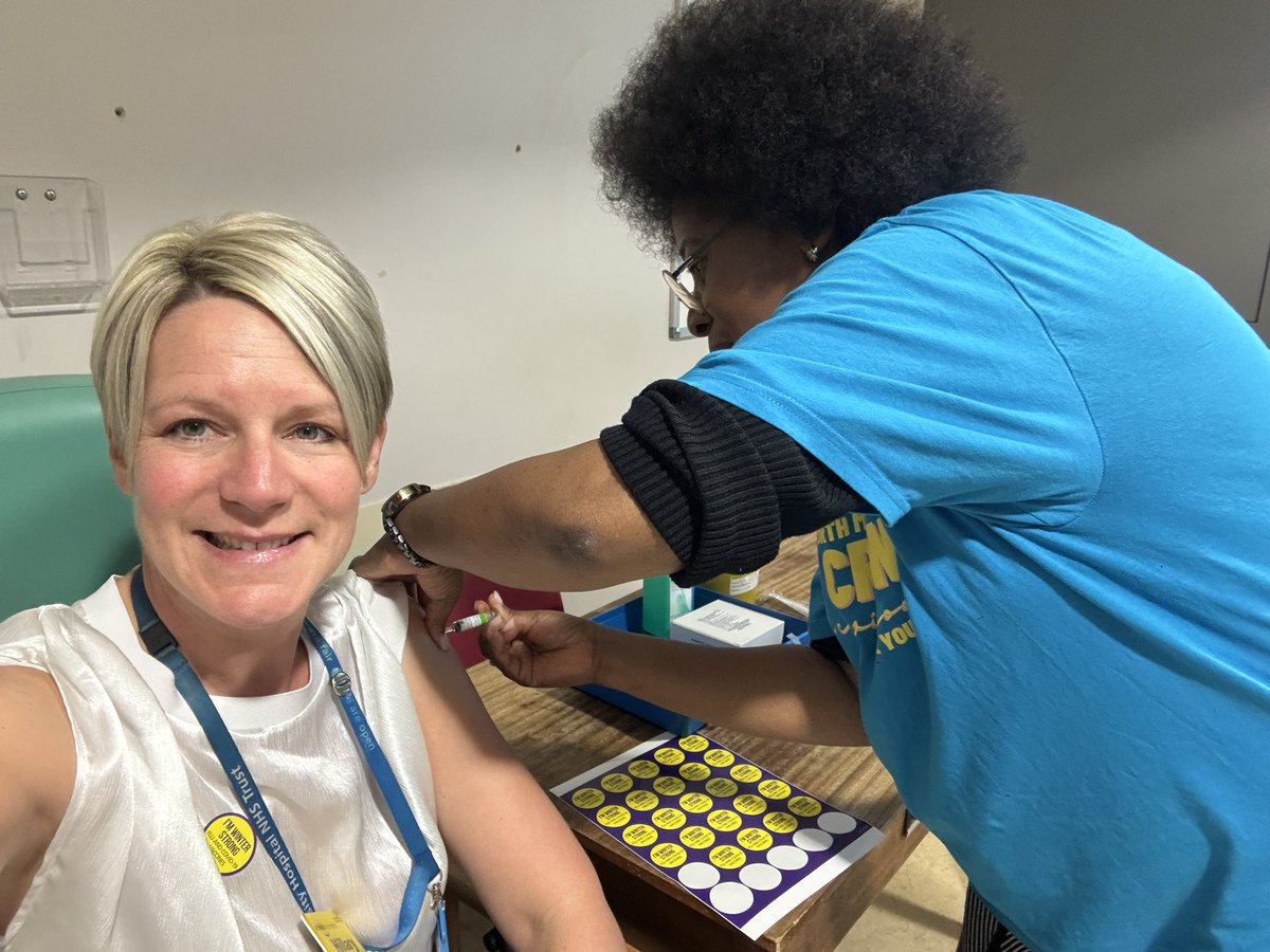 HillMitch2022's tweet photo. Thanks to our @NorthMidNHS #FluCrew 💉I’ll be safe this winter! ❄️ #GetVaccinated
#ProtectYourself https://t.co/0B4xQJ5ExK