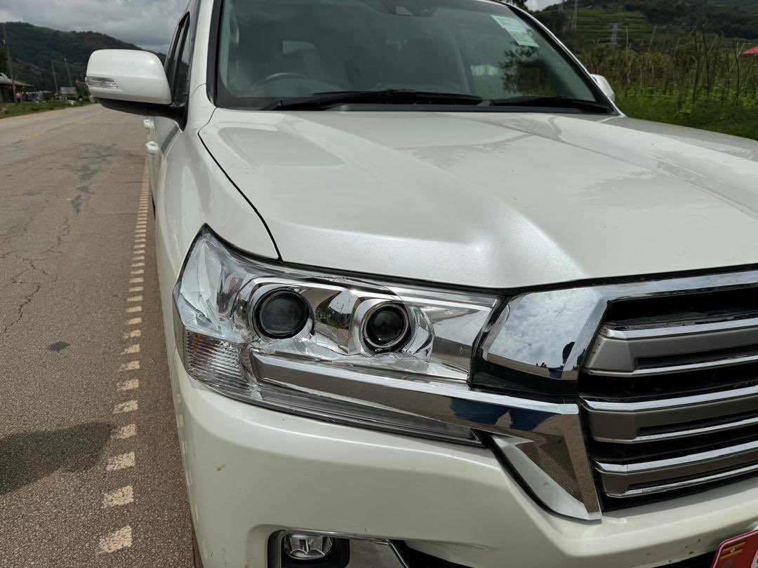 sparewo_ug's tweet photo. Light up your night drives with fresh, new headlights! 🌟🚗
Check out our top picks today and enjoy safer night journeys. Don’t wait—book your next headlight replacement or repair at https://t.co/OJXdUVNInH. Brighten up your ride now!
#TheAutoHub #Sparewo #CarCare #CarLights https://t.co/XVKpTPpW2r