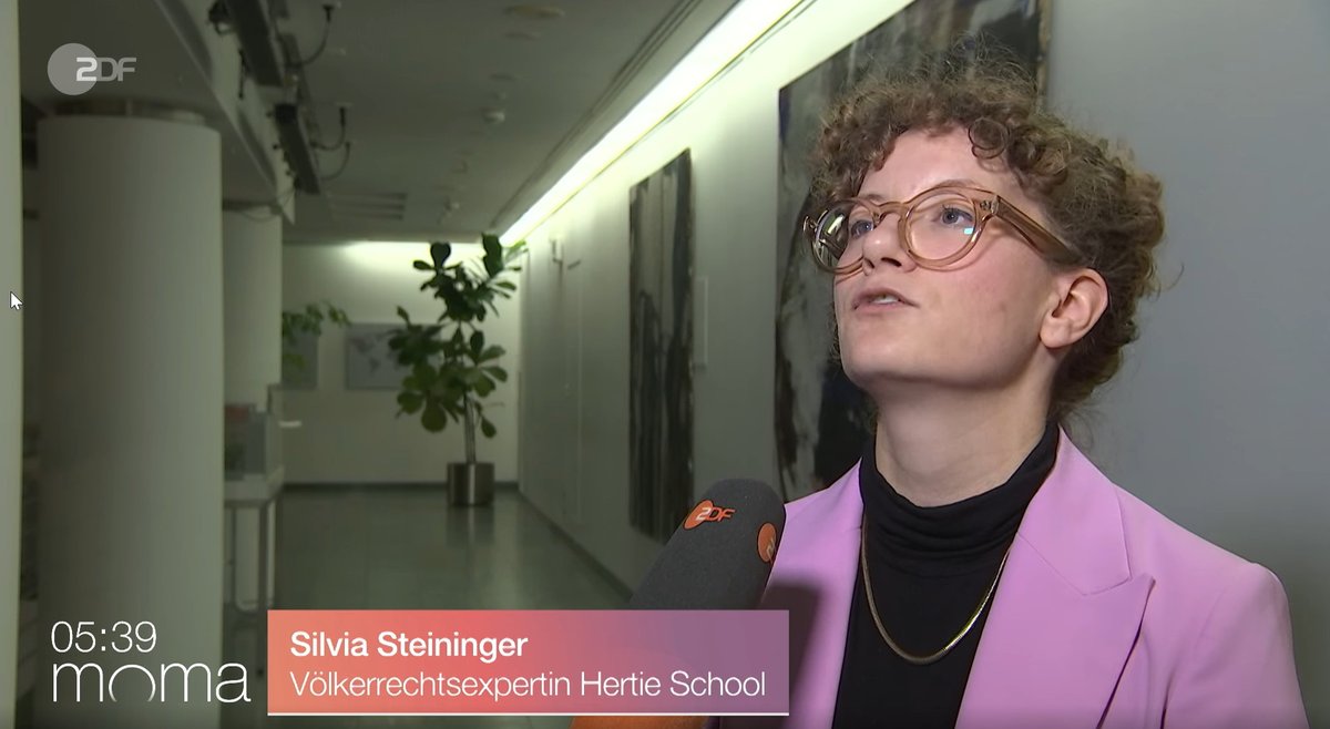 Hertie School (@thehertieschool) on Twitter photo Today on ZDF <a href="/morgenmagazin/">ZDF Morgenmagazin</a>, human rights expert <a href="/silviasteiningr/">Silvia Steininger</a> from <a href="/HertieCFR/">Centre for Fundamental Rights - Hertie School</a> examined how international law impacts arms deliveries to Israel. ๐ Watch the full interview: bit.ly/3BY2P00 Today on ZDF <a href="/morgenmagazin/">ZDF Morgenmagazin</a>, human rights expert <a href="/silviasteiningr/">Silvia Steininger</a> from <a href="/HertieCFR/">Centre for Fundamental Rights - Hertie School</a> examined how international law impacts arms deliveries to Israel. ๐ Watch the full interview: bit.ly/3BY2P00