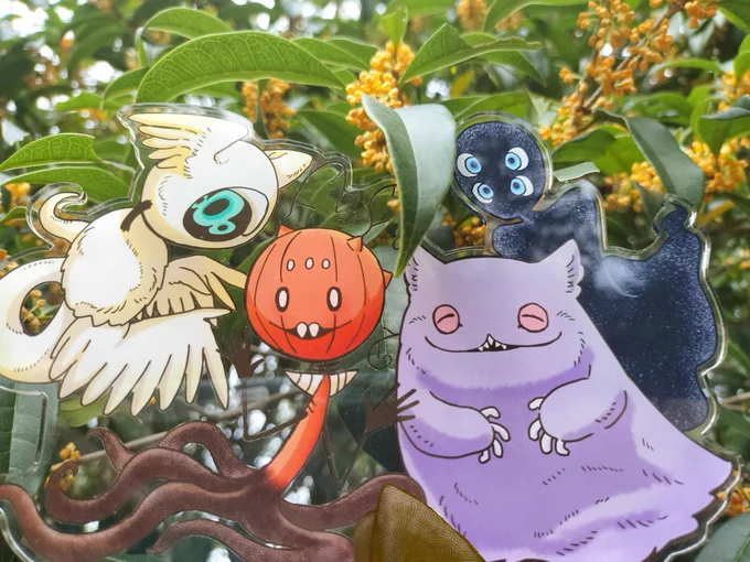 金木犀とトゥイミナ達
花はまだ開き切ってはいなかったのですがいい香りがしました☺️

🔺アクスタ付き特装版の予約期間は本日の23:59までです。
ご購入の際にはご注意下さい🔺

カドカワストア
https://t.co/Efn5L4ZjcK 