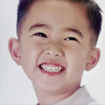 dohfree's tweet photo. This ray of sunshine Kyungsoo's  smile https://t.co/MQJe1qkqS9