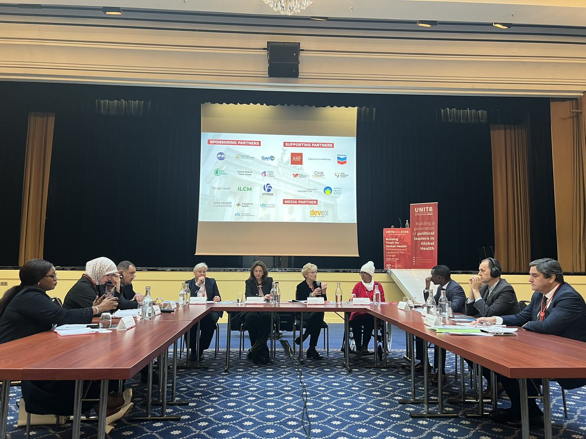 CSOs4UHC's tweet photo. Conversation continues at the #UNITESummit with a roundtable on #HumanRights and #UHC with representatives of Civil Society, Patients Organizations, Global Alliances, and MPs 📌 A multistakeholder dialogue to reflect on concrete solutions for a more equitable access to health🌍 https://t.co/stH6syouo3