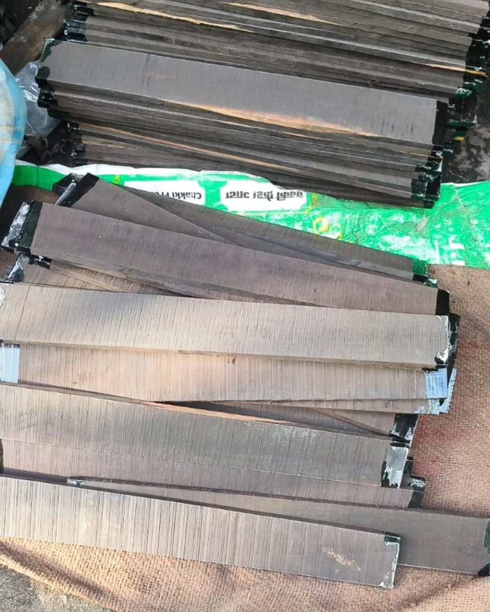 qureshyan01's tweet image. Diospyros ebenem wooden fingerboard 

#EbonyForSell #Ebonywood #Guitar #ForLuxuryProducts #woodworker #woodshop #woodartist #trending #Forluthier #rosewood #forguitar #ForFreatboard #foroud #ForViolinBows