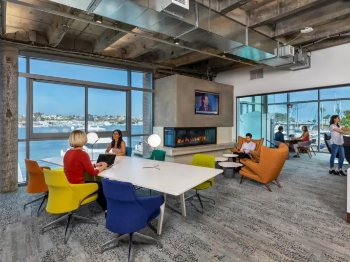 STHNWorkspace's tweet photo. Southern Workspace. 🏢 https://t.co/FRA1UbwCcA