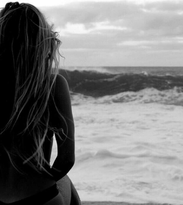 Eres lo que más quiero
pero me pierdo en tu silencio...