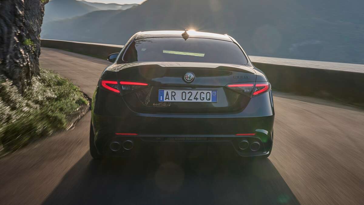 Bold and Brilliant 🍀
Find out more: alfaromeo.co.za/models/special… 

#AlfaRomeoSA
#AlfaRomeoGiulia
#AlfaRomeoSupersport
#AlfaRomeoPassion