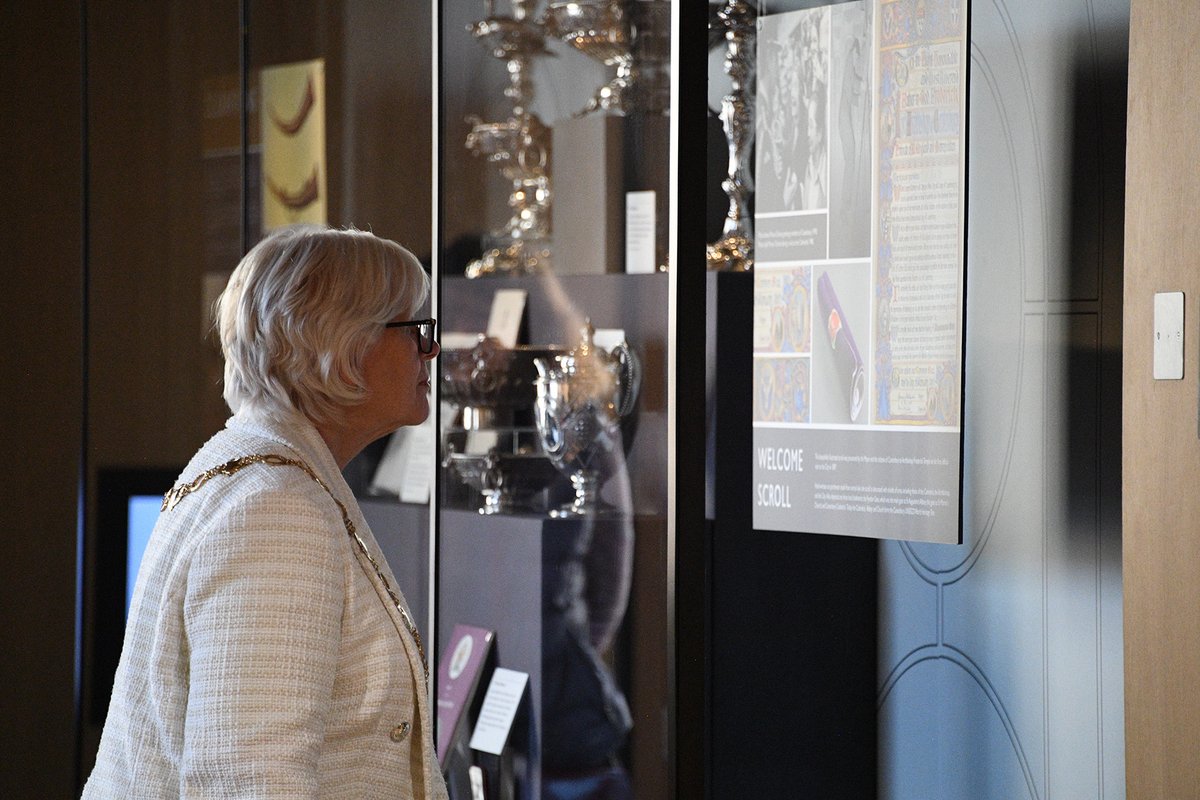 Canterbury Cathedral tweet media