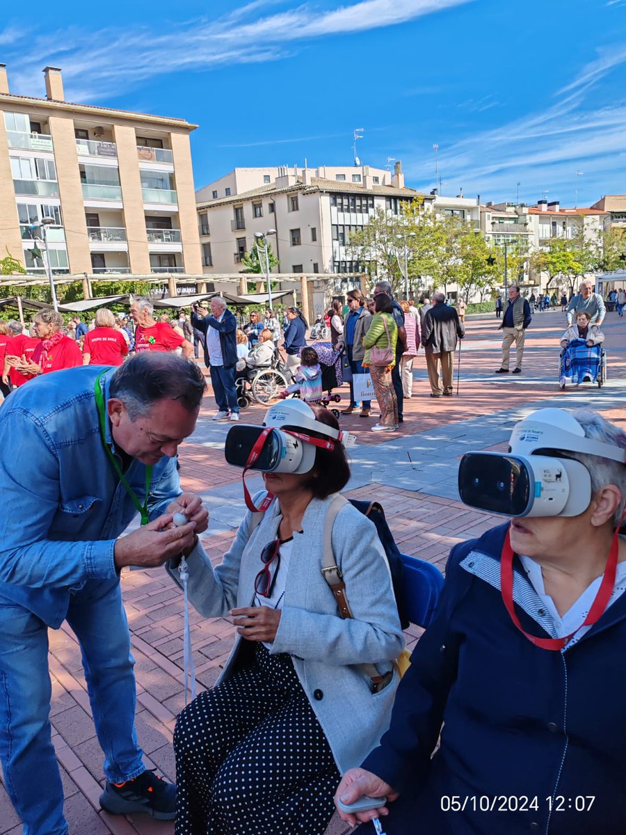 PROFESIONALES SOLIDARIOS tweet media