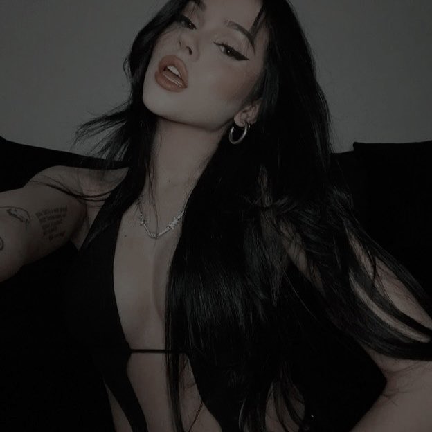 ᅠᅠ 

ᅠᅠ
ᅠᅠ
ᅠᅠ

ᅠᅠ