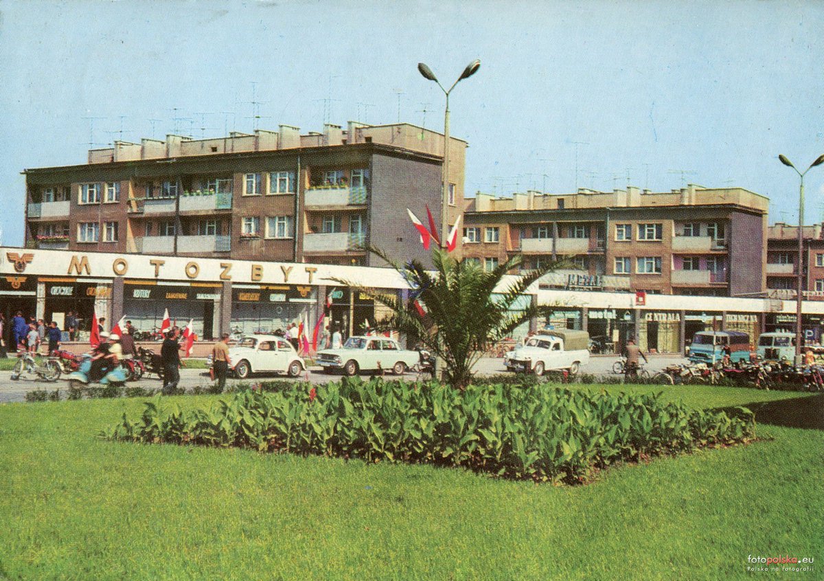 Architektura PRL 💙💛 tweet media