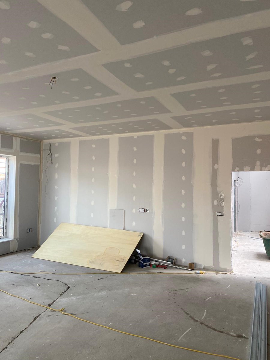 Diamond Decorators tweet media