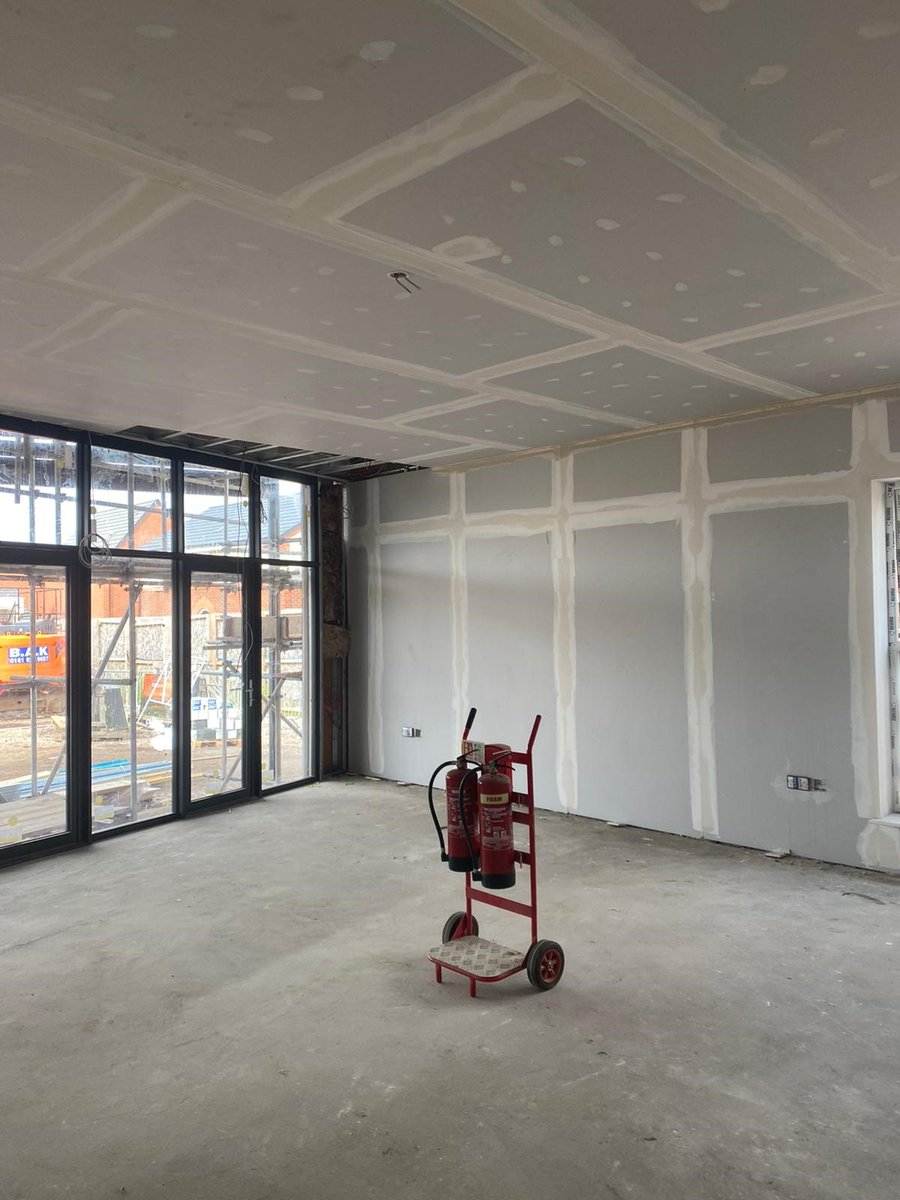 Diamond Decorators tweet media