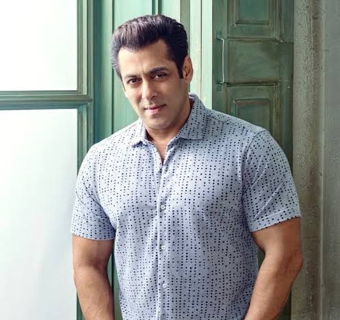 लॉरेंस और सलमान खान की दुश्मनी में बिश्नोई समाज का कोई रोल नहीं है!!

यह पब्लिसिटी की लड़ाई है,अगर सच में इन गैंगस्टरों को जीवों की चिंता होती तो इंसान भी एक जीव है।।

दूसरा रोज कईं हिरण मारे जाते हैं आज तक किसी गैंगस्टर ने आवाज उठाई क्या?
सलमान ने एक हिरण मारा जबकि जैसलमेर
