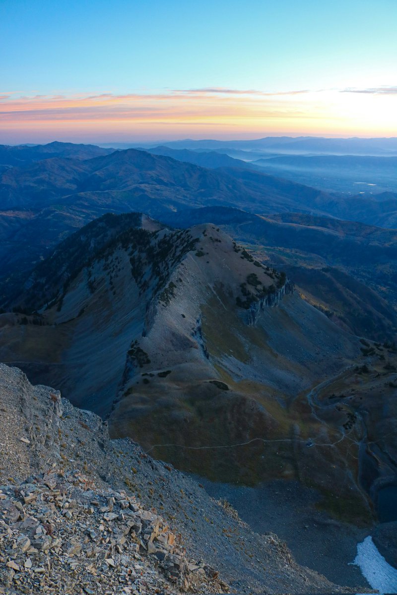 ufohotsauce's tweet photo. Mount Timpanogos, Utah. Photo by Heber Davis.

#photooftheday #picoftheday #landscapephotography #landscapephotos #travelphotography #naturephotography #naturepics #rvlife #rvliving #rvlifestyle #rvtravel #vanlife #vanlifers #vanlifer #vanlifestyle #vanliving #vanlifemovement https://t.co/aiW2uxprj1