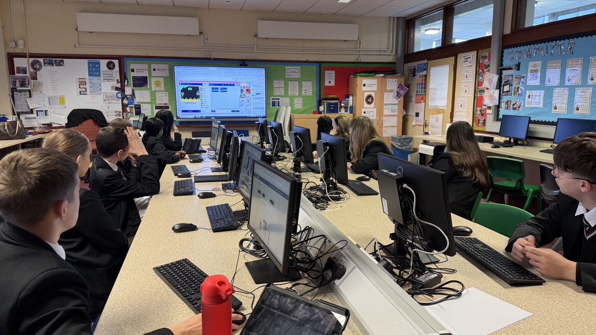 Louise Kerr tweet media