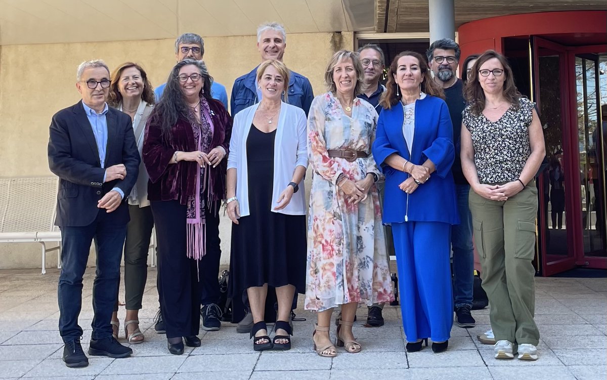 Tenim la sort de comptar amb uns mitjans públics compromesos amb la innovació responsable i avui en tenim una nova mostra: <a href="/3CatCorporatiu/">3Cat Corporatiu</a> ha  creat un Comitè d’Experts en l’ús ètic de la intel·ligència artificial,  del qual, a més, em sento molt honorada de formar-ne part