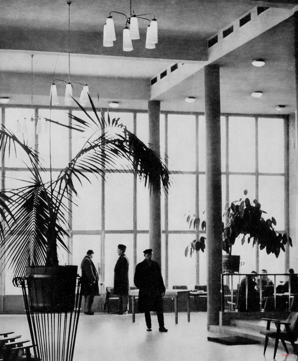 Architektura PRL 💙💛 tweet media